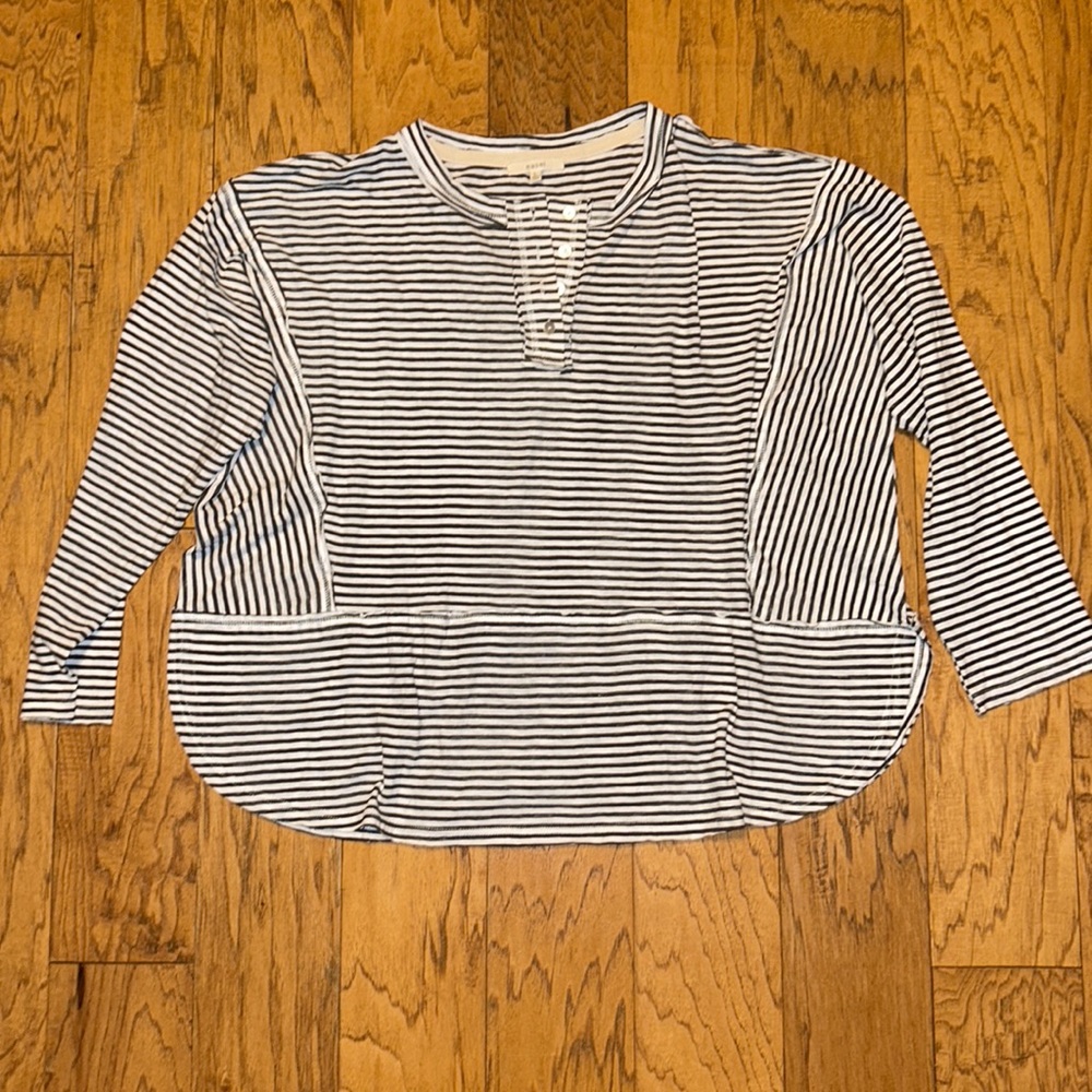 Easel brand shirt. Dark gray and white stripe. Material is thin. EUC